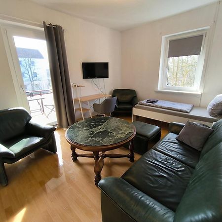 Apartment Am Suedpark Merseburg Esterno foto